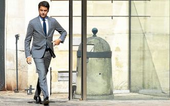 Simplification, moratoire sur les éoliennes, justice des mineurs : la semaine noire de Gabriel Attal