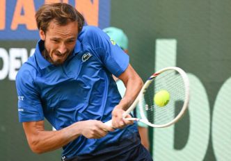 Medvedev bat Zverev pour la 13e fois de sa carrière et atteint la finale à Halle