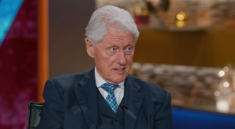 Bill Clinton accuse Netanyahou de provoquer le conflit avec l'Iran pour rester au pouvoir «éternellement»