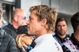 Brad Pitt prend le volant d'une McLaren F1 à Austin