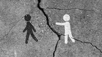 «Ton ex tu ne recontacteras pas». Les dix commandements pour surmonter une rupture