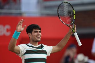 « Je commence à me sentir comme un serve bot », Alcaraz heureux du niveau de son service au Queen's