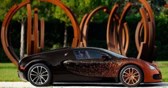 Bernar Venet en majesté à Antibes