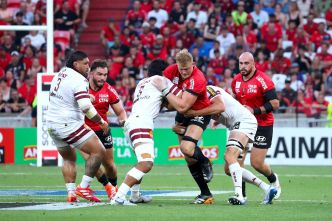 Cinq points de retard pour le RCT à la mi-temps face à l'UBB (15-10)