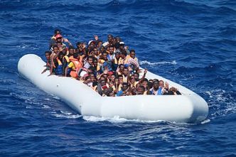 Immigration. La stratégie de l'étouffoir : quand débattre devient un crime