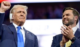Trump annonce que des bombardements américains ont frappé des sites nucléaires en Iran