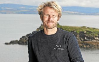 « Je vais regarder la mer différemment », François Gabart arrête la compétition pour un voyage, en famille, autour du monde pendant trois ans