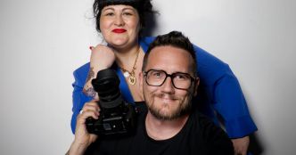 Métropole de Lyon. Ce couple de Rillieux-la-Pape photographie les femmes façon pin-up pour booster leur confiance