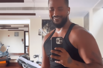 Slimane complètement transformé physiquement après les lourdes accusations