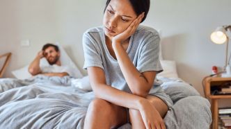 Ce lien méconnu entre sommeil et bonheur que les chercheurs découvrent... et qui vous concerne directement