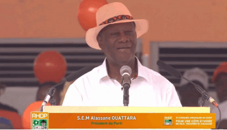 Présidentielle en Côte d'Ivoire : Dans la ferveur du 2ème congrès du RHDP, Alassane Ouattara promet « murir la réflexion » à propos de sa candidature