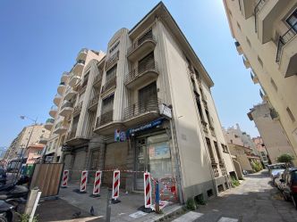 Cet immeuble laissé à l'abandon par son propriétaire dans le centre de Nice a été sécurisé en urgence, il sera bientôt récupéré par la Ville