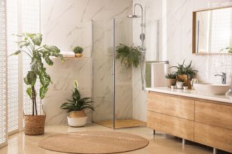 Adieu le bazar : les 7 objets que les personnes organisées ne gardent jamais dans la salle de bain