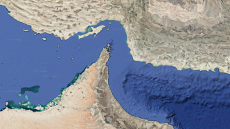 Conflit Israël-Iran : 20 % du pétrole transporté, 600 milliards de dollars... les chiffres fous du détroit d'Ormuz, que Téhéran pourrait fermer