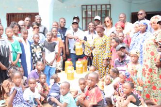 Kindia : les initiateurs de Kania Soli volent au secours des orphelins
