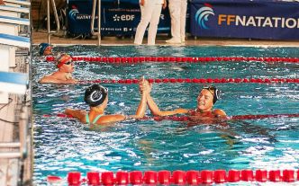 « C'est important de leur montrer que je sais coacher et nager en même temps », la Brestoise Claire Bourse triomphe championnats de Bretagne à Brest