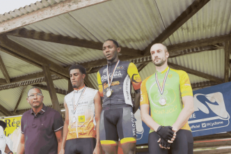 Cyclisme : Yvenson Nicolas, du Vélo Club du Maroni, sacré champion de Guyane
