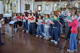 "C'est une belle émotion d'entendre ce chant basque sur l'Île-aux-Marins" : la chorale basque Bankuen Korua en concert à l'Île-aux-Marins