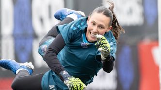 Karpenko brille devant le filet des Roses