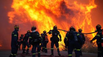 Un incendie de forêt ravage l'île grecque de Chios