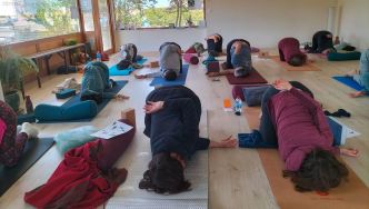 A Oloron, le Studio Auba propose du yoga pour les familles et organise des "Yoga Brunch"