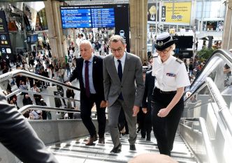 Mineur mis en examen pour projets d'attentats : l'avocat du jeune juge « assez honteux » que Bruno Retailleau se serve de cette affaire pour faire de la « communication »