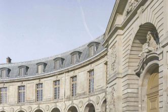 Le règne du pragmatisme : réaménagement des ateliers de travail de l'Ensa Versailles par l'agence Minuit