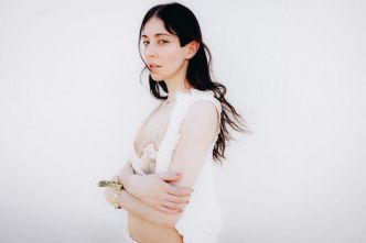 Caroline Polachek sort "On the Beach”, qui apparaîtra dans "Death Stranding 2”