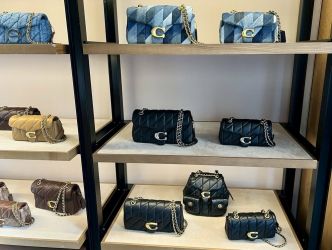 Coach, LVMH, Balenciaga... Des marques de luxe  accusées d'utiliser du cuir provenant de zones déforestées