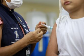 La vaccination infantile en recul mondial : une étude alerte sur les risques pour des millions d'enfants