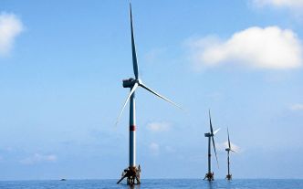 Lancement officiel du premier parc éolien flottant en France, sur les côtes des Bouches-du-Rhône