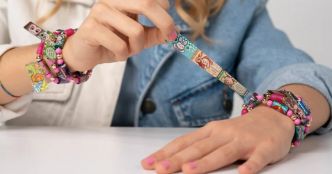 Pourquoi les Sticki Rolls sont devenus les bracelets préféré des kids ?