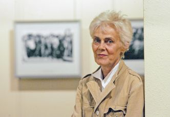 Tchad, Vietnam, Chili : 300 photos de Marie-Laure de Decker, pionnière du photojournalisme de guerre au féminin