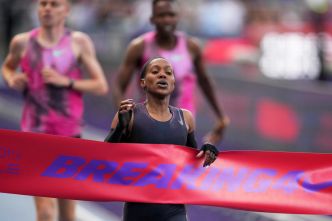 Faith Kipyegon abaisse sa référence sur le mile, mais échoue à boucler la distance en moins de 4 minutes