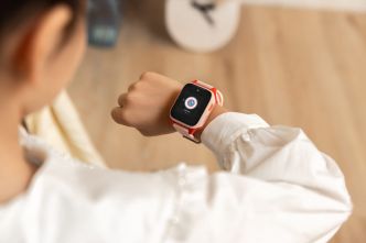 Kids Watch : TCL dévoile une montre connectée spécialement prévue pour les enfants