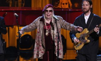 Joni Mitchell revisite ses explorations jazz dans une nouvelle collection