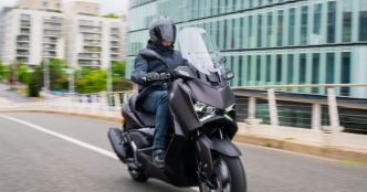 Moto. X-Max 125 : un scooter sportif qui a fait de la ville son jardin