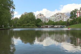 Des cyanobactéries dans le bassin de la Villeneuve à Grenoble ? Le point d'eau a été vidangé, des analyses sont en cours