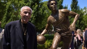 Lenny Wilkens a désormais sa statue à Seattle