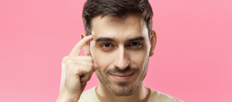 Cet homme détient le plus gros QI du monde (et dépasse Einstein)