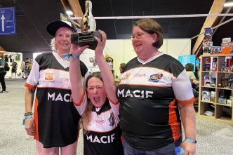 "Je suis chokbar !" : quand les mamies deviennent des stars de l'esport au Tours Japan Festival