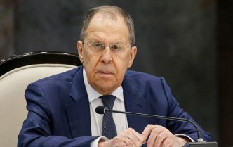 Macron et Merz ont «complètement perdu leur bon sens», estime Sergueï Lavrov