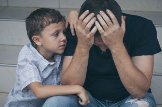 Les traumatismes de vos parents vous impactent-ils sans que vous le sachiez ? 