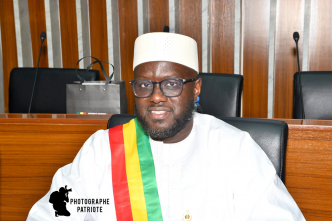 Clôture de la session parlementaire : l'Assemblée nationale présente ses réformes majeures sous la présidence d'El Malick Ndiaye