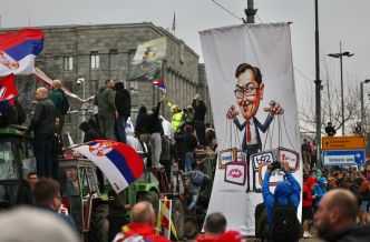 « Il n'y aura pas de négociations avec les terroristes » : En Serbie, la révolte se maintient malgré la violence de l'État