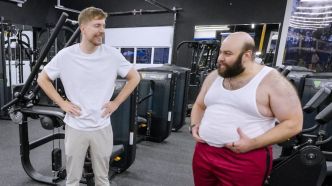 Le YouTubeur MrBeast enferme un homme dans une salle de sport pendant 6 mois, il en ressort transformé... et riche !