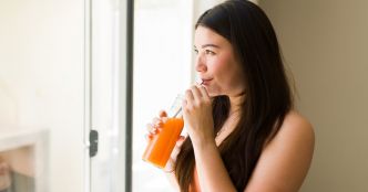 Les meilleures boissons pour soulager les symptômes des règles