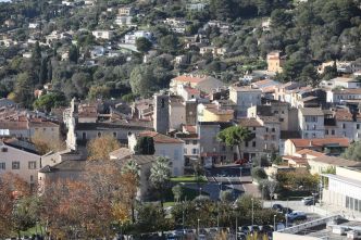 Agrippée et frappée en pleine rue, une adolescente agressée à Vallauris