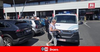 Mouscron : La police intervient pour un chien suffoquant dans une voiture au parc Les Dauphins