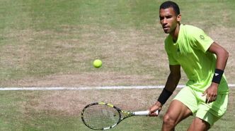 Félix Auger-Aliassime se paye une petite frousse, puis signe une première en quatre ans à Wimbledon